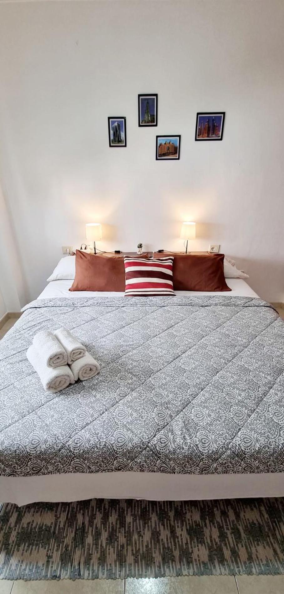 Almar We Go! Habitaciones Privadas En Alcala - Private Rooms - Pieces Privees - In Shared Apartment Esterno foto