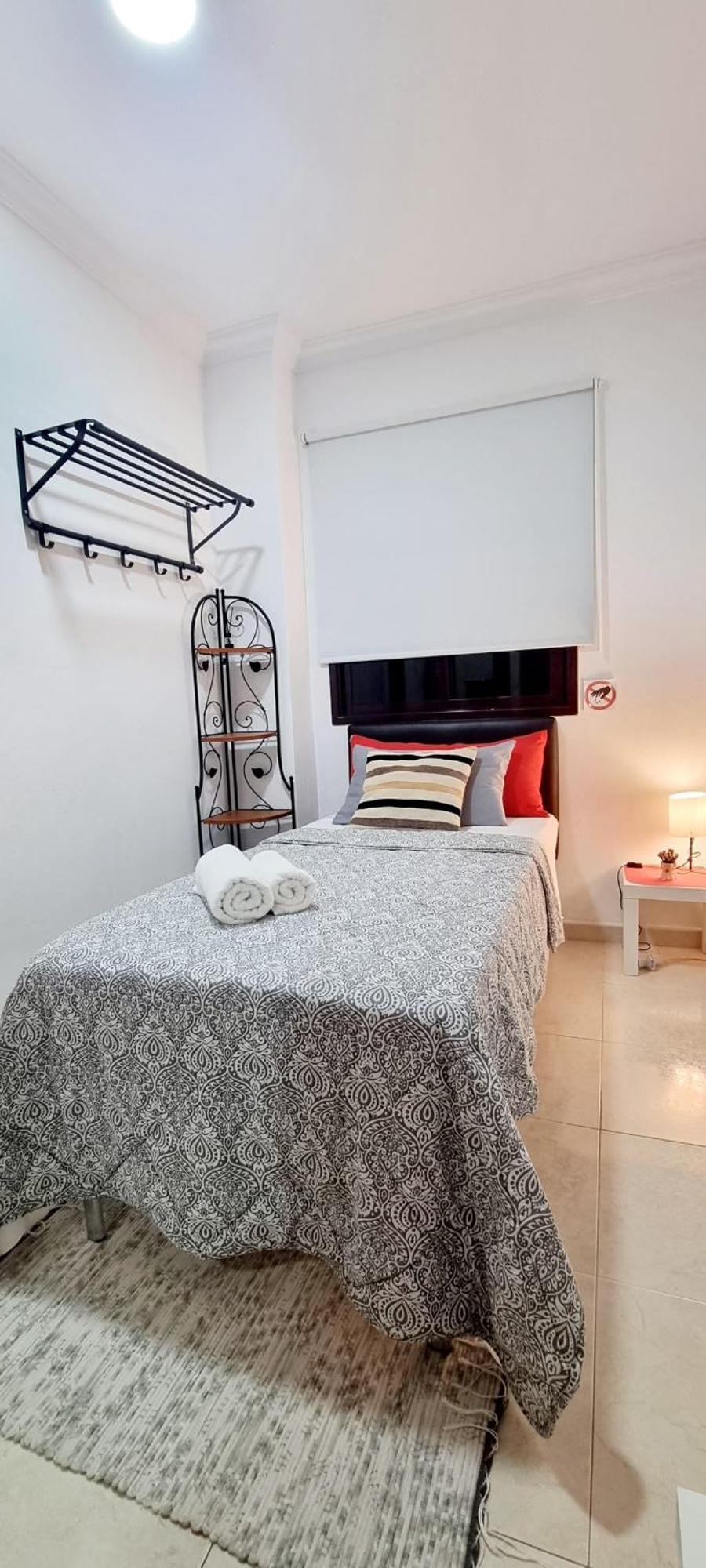 Almar We Go! Habitaciones Privadas En Alcala - Private Rooms - Pieces Privees - In Shared Apartment Esterno foto
