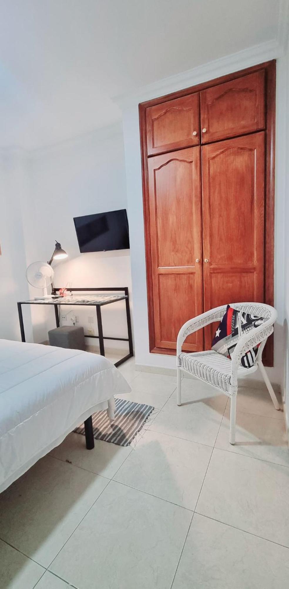 Almar We Go! Habitaciones Privadas En Alcala - Private Rooms - Pieces Privees - In Shared Apartment Esterno foto